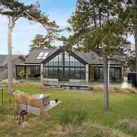 In With House Sea View *